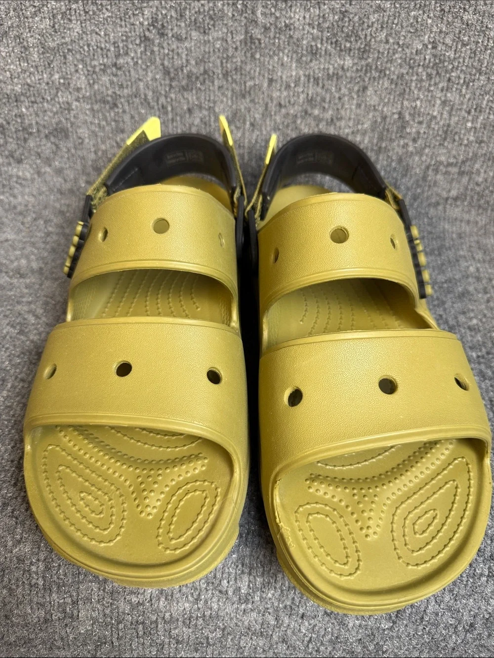 CROCS All Terrain Olive/Aloe Sandals Men’s 10, Women’s 12